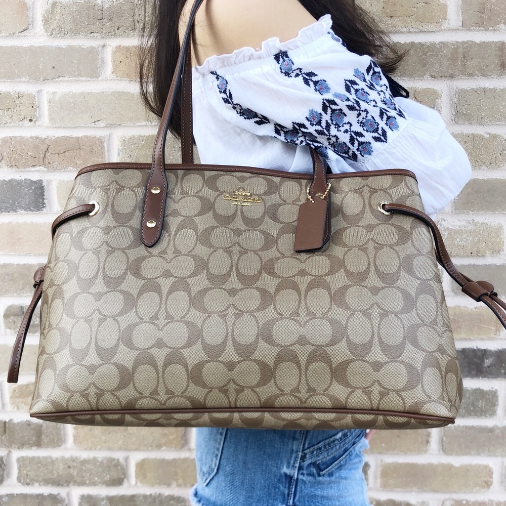Coach drawstring Large tote signature khaki